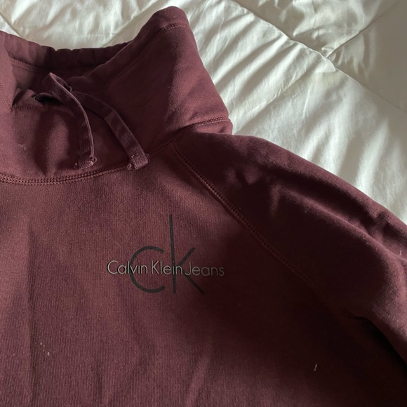 Calvin Klein Sweater - Picture 2 of 5